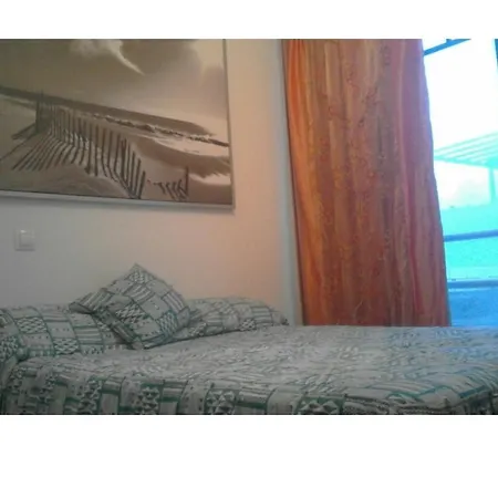 Famara Rooms Albergue