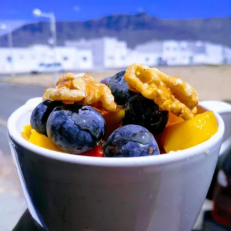 Famara Rooms Hostel